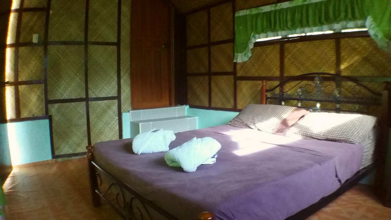 Overview Hostel Loon Екстер'єр фото